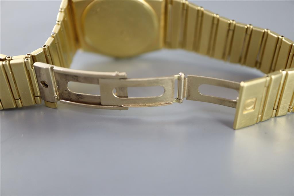 A gentlemans 1980s 18ct gold Omega Constellation quartz wrist watch,